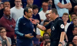 Bị truất quyền chỉ đạo, HLV Sarri bỏ họp báo