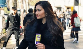 Mê mẩn trước vẻ đẹp của nàng WAG ‘hot’ nhất ĐT Singapore