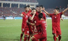 Đội tuyển Việt Nam chiếm 4 vị trí trong đội hình tiêu biểu vòng bán kết AFF Cup 2018.