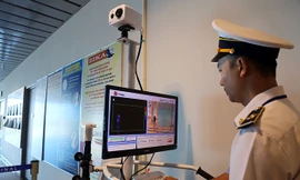 Cách hoạt động của thiết bị đo thân nhiệt ở sân bay