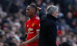 Mourinho tiết lộ, trong thời gian làm việc ở M.U, ông chỉ thấy có Martial bị phạt 2 tuần lương.