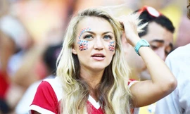 Mỹ nhân Anh và Panama ‘đọ sức nóng’ trên khán đài World Cup