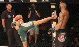 Cú ra đòn khiến Max Gandra gục ngã.