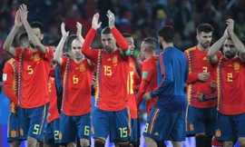 'Đá như thế này, Tây Ban Nha đừng mơ vô địch World Cup'