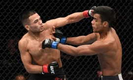 Raulian Paiva đã có chiến thắng trước Mark De La Rosa.