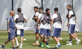 Xem Argentina ‘luyện công’ trước trận cầu sinh tử với Nigeria
