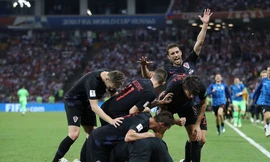 Thắng nghẹt thở tuyển Nga, Croatia lập nhiều kỳ tích