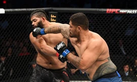 Chưa đầy 2 phút thi đấu, Justin Tafa đã hạ đo ván đối thủ.