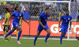 Đối thủ vừa thắng tuyển Việt Nam ở King's Cup lập kỳ tích ở Gold Cup