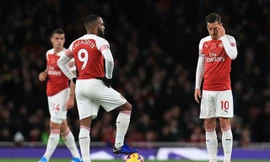 Arsenal đang gặp khó khăn trước trận đấu quyết định Top 4.