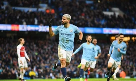 VIDEO: Aguero lập hat-trick, Man City ‘chôn vùi’ Arsenal