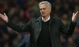Mourinho bị chỉ trích vì khiến M.U sa sút thảm hại.