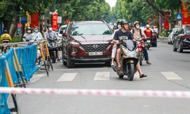 Hà Nội tiếp tục rào chắn đường Trần Hưng Đạo phục vụ thi công ga ngầm