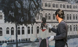 Bắt đầu chỉnh trang phố bích họa Phùng Hưng 