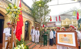 Thăm ngôi nhà từng đón Bác Hồ ở và làm việc được xếp hạng Di tích Lịch sử Quốc gia