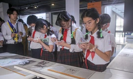 Theo chân học sinh Thủ đô khám phá 'Thăng Long – Hà Nội: Xưa và Nay'