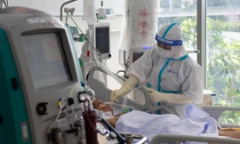 Vì sao 'bác sĩ giả' Nguyễn Quốc Khiêm qua mặt được bác sĩ thật?