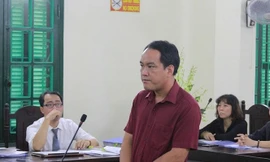 Bị cáo Lê Hoàng Lê tại tòa.