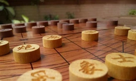 Uống thuốc diệt cỏ tự sát vì thua cờ tướng