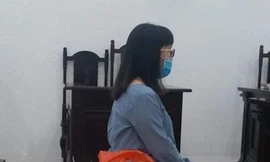 Nữ giám đốc chứng khoán thao túng giá cổ phiếu, lừa đảo khách hàng