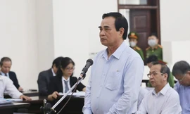 Bị cáo Văn Hữu Chiến trình bày tại tòa phúc thẩm.