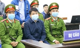 Ông Nguyễn Đức Chung tại tòa án ngày 11/12.