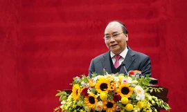 Thủ tướng Nguyễn Xuân Phúc phát biểu tại hội nghị.