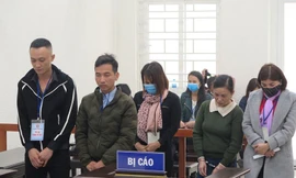 Các bị cáo tại tòa.