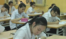 Đề văn lớp 10 tại Hà Nội gây tranh cãi