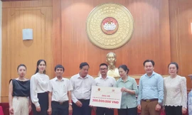 Công ty Cổ phần Văn hóa Đọc và Học Việt Nam san sẻ mất mát với đồng bào vùng lũ 