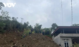 Sạt lở ở Bắc Kạn vùi lấp 3 người trong một gia đình 