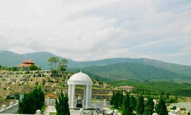 Đất 'cõi âm' tăng chóng mặt, chuyên gia cảnh báo về tính pháp lý 