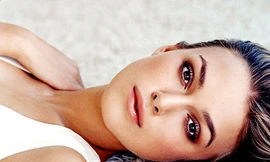 Mát-xa để kéo dài nét thanh xuân