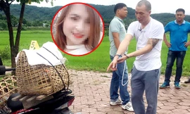 Bị can Lường Văn Hùng (áo trắng) tại buổi thực nghiệm. Ảnh: Zing