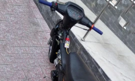 Chiếc xe tông CSTT bị thương. Ảnh: Công an cung cấp