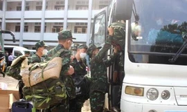 Đoàn y tế Cục Quân y triển khai xuống các địa phương chống dịch COVID-19