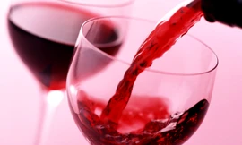 Những công dụng mới của rượu cho nhà bếp