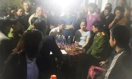 Gia đình tổ chức hậu sự cho anh Ch. (Ảnh: M.X.H)