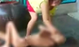 Làm rõ clip 'con gái ngược đãi mẹ già' lan truyền trên mạng xã hội