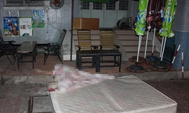 Chị T. rơi từ lầu 11 chung cư không trúng tấm nệm, tử vong. Ảnh công an cung cấp