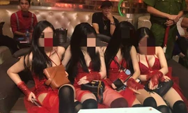 Vũ nữ múa khiêu dâm phục vụ nhiều dân chơi phê ma tuý ở quán bar
