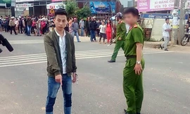 Công an dựng lại vụ truy sát giữa phố Đà Lạt. Ảnh: Khánh Hương