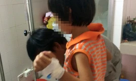 Bé L.T.C tại bệnh viện