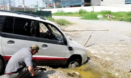 Ô tô đi vào sẽ bị bẫy "nuốt" gọn