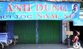 Tiệm hớt tóc và cũng là nhà trọ nơi xảy ra vụ việc