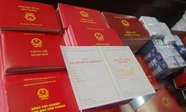 Xài bằng giả, sử dụng ma túy, 5 cán bộ công an bị khai trừ khỏi Đảng