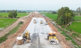Tiến độ cao tốc hơn 27.000 tỷ đồng ở miền Tây sau 2 năm khởi công