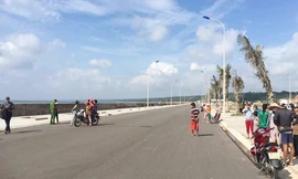 Công an khám nghiệm hiện trường