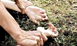 Trai làng hiếp dâm phụ nữ ngoại quốc