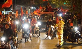 Phòng CSGT Hà Nội huy động hơn 1.000 cán bộ chốt trực tại 300 nút giao trọng điểm